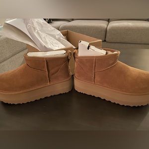 Ultra Mini Platform Uggs Size 7